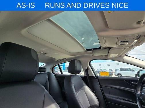 Indus Silver 2018 Jaguar XE 20d Premium