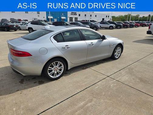 Indus Silver 2018 Jaguar XE 20d Premium