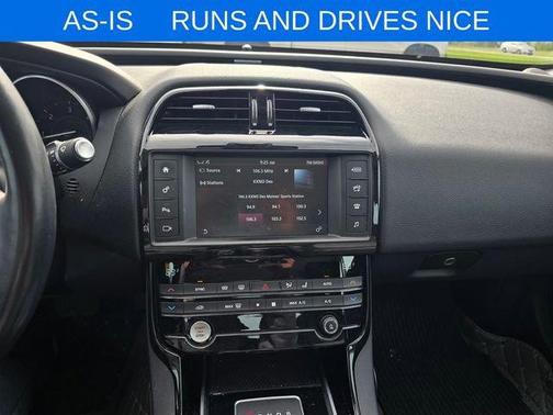 Indus Silver 2018 Jaguar XE 20d Premium