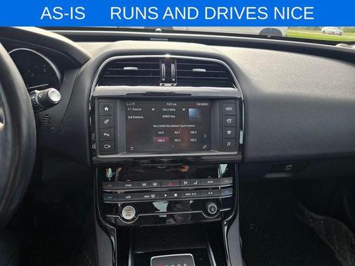 Indus Silver 2018 Jaguar XE 20d Premium