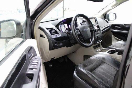 2015 Chrysler Town & Country Limited