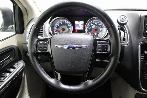 2015 Chrysler Town & Country Limited