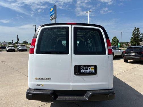 Summit White 2026 Chevrolet Express 2500 Work Van