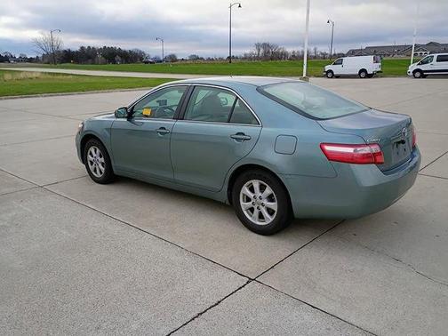 Aloe Green Metallic 2009 Toyota Camry LE