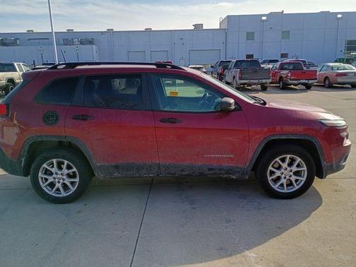 2016 Jeep Cherokee Sport