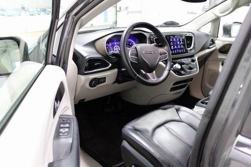 2018 Chrysler Pacifica Touring-L Plus