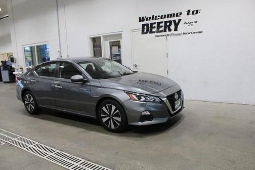 2022 Nissan Altima 2.5 SV