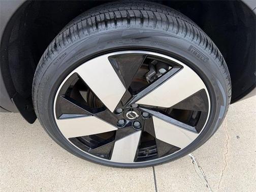 2023 Volvo C40 Recharge Pure Electric Twin Ultimate