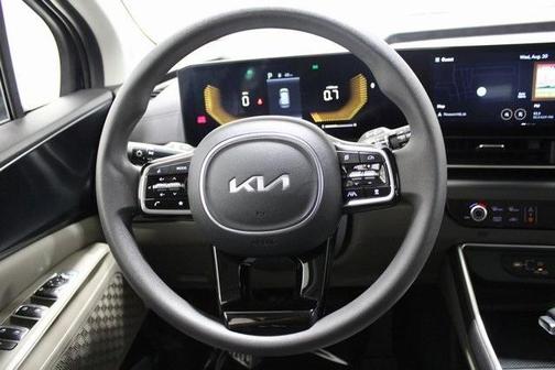 2025 Kia Carnival LX