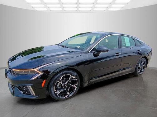 Aurora Black Pearl 2025 Kia K5 GT-Line