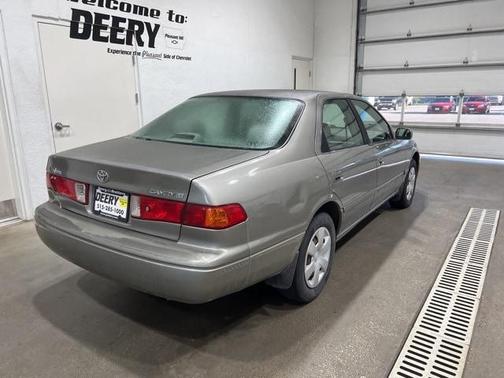 2000 Toyota Camry