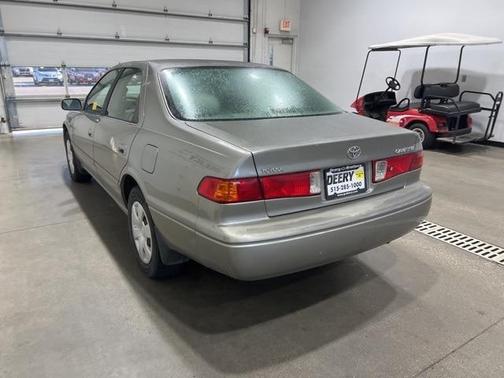 2000 Toyota Camry