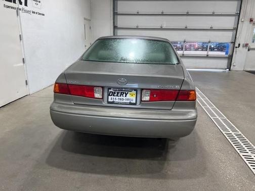 2000 Toyota Camry