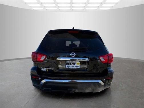 2019 Nissan Pathfinder S