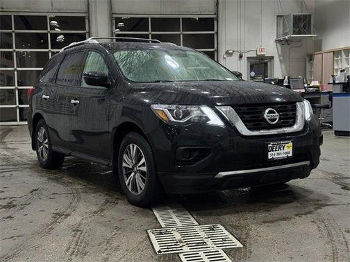 2019 Nissan Pathfinder S