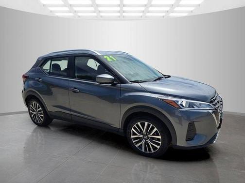 Gun Metallic 2021 Nissan Kicks SV