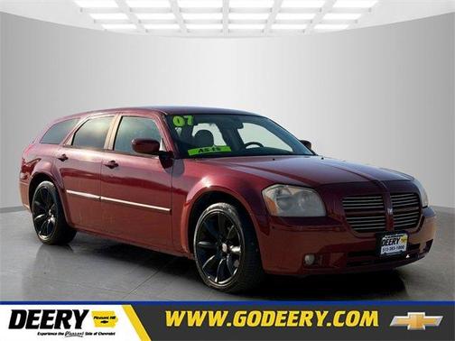 2007 Dodge Magnum Base