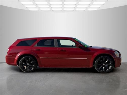 2007 Dodge Magnum Base