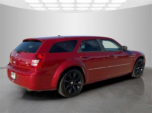 2007 Dodge Magnum Base