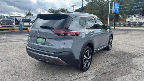 2022 Nissan Rogue SL