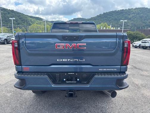2025 GMC Sierra 2500 Denali