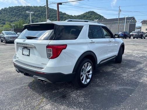 2021 Ford Explorer Platinum