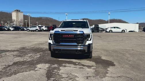 2024 GMC Sierra 2500 Pro