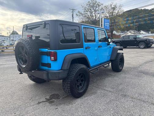 2017 Jeep Wrangler Unlimited Sport