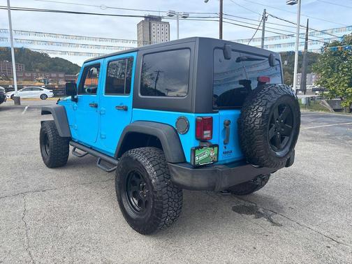 2017 Jeep Wrangler Unlimited Sport