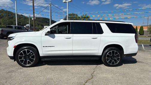 2022 Chevrolet Suburban RST