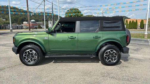 2023 Ford Bronco Outer Banks