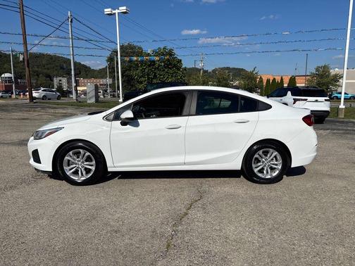 2019 Chevrolet Cruze LS