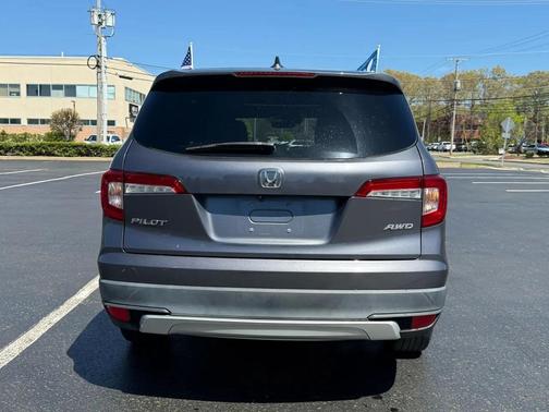 Modern Steel Metallic 2019 Honda Pilot EX-L
