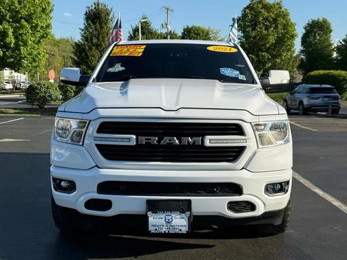 Bright White Clearcoat 2021 RAM 1500 Big Horn/Lone Star