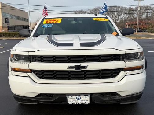 2018 Chevrolet Silverado 1500 Custom