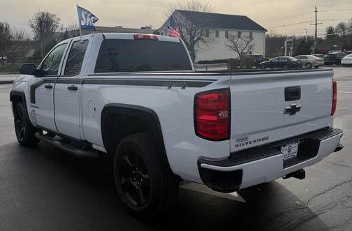 2018 Chevrolet Silverado 1500 Custom