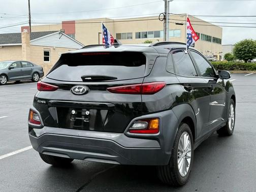 Ultra Black 2020 Hyundai KONA SEL Plus