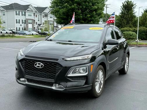 Ultra Black 2020 Hyundai KONA SEL Plus