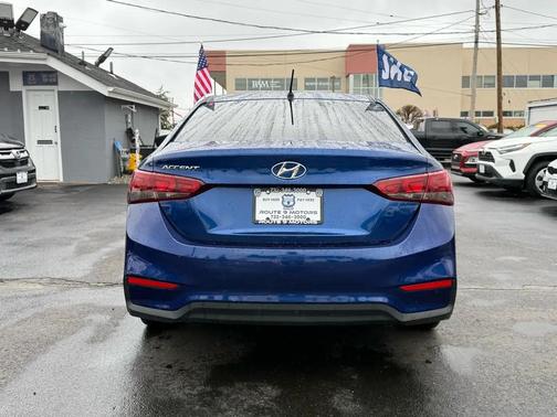 Admiral Blue 2021 Hyundai Accent SE