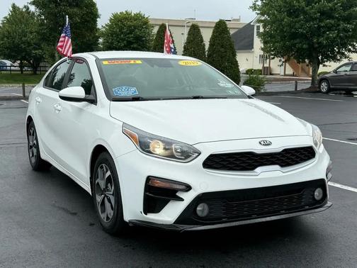 Clear White 2019 Kia Forte LXS