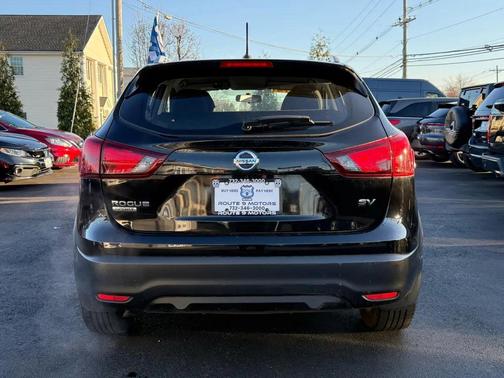 2018 Nissan Rogue Sport SV