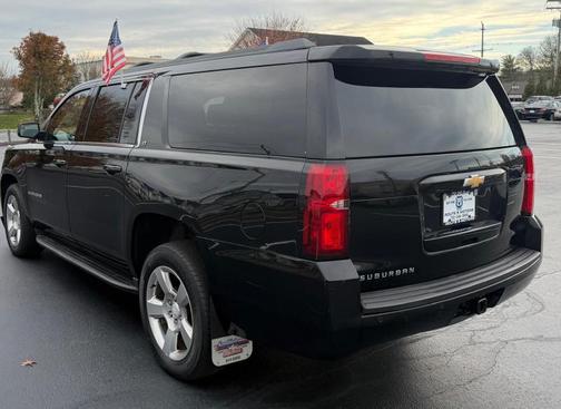 2017 Chevrolet Suburban LT