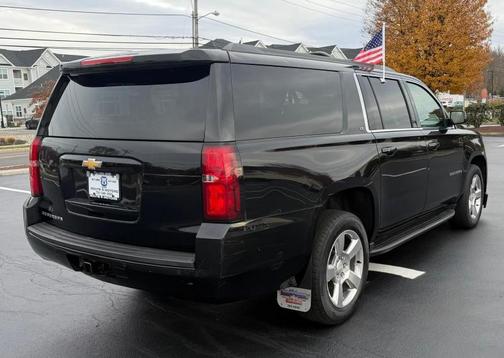 2017 Chevrolet Suburban LT