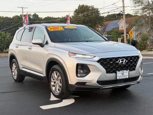 2019 Hyundai SANTA FE SE 2.4
