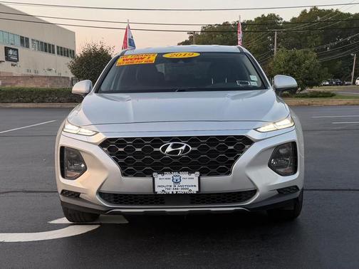 2019 Hyundai SANTA FE SE 2.4
