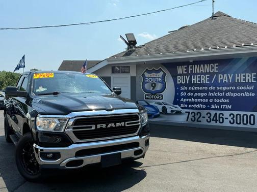 Diamond Black Crystal Pearlcoat 2021 RAM 1500 Big Horn/Lone Star