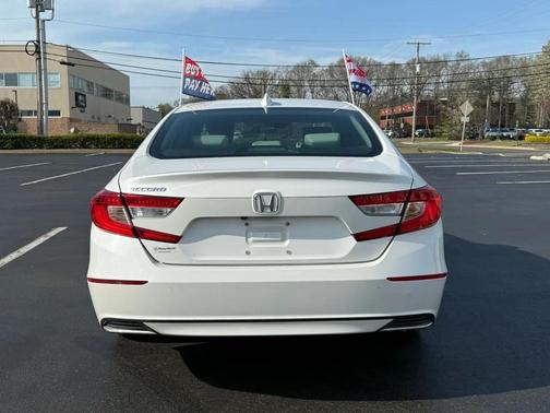 Platinum White Pearl 2019 Honda Accord EX