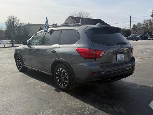 2019 Nissan Pathfinder SV