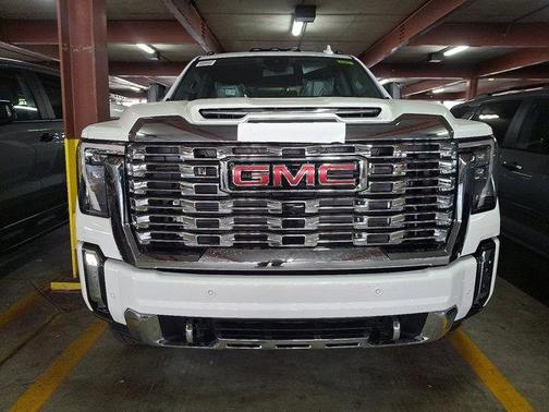Summit White 2026 GMC Sierra 2500 Denali