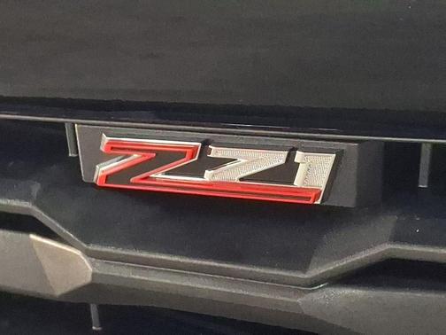 Black 2026 Chevrolet Colorado Z71